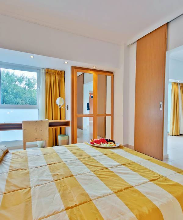 JUNIOR SUITE ΓΙΑ 2-3 ΑΤΟΜΑ