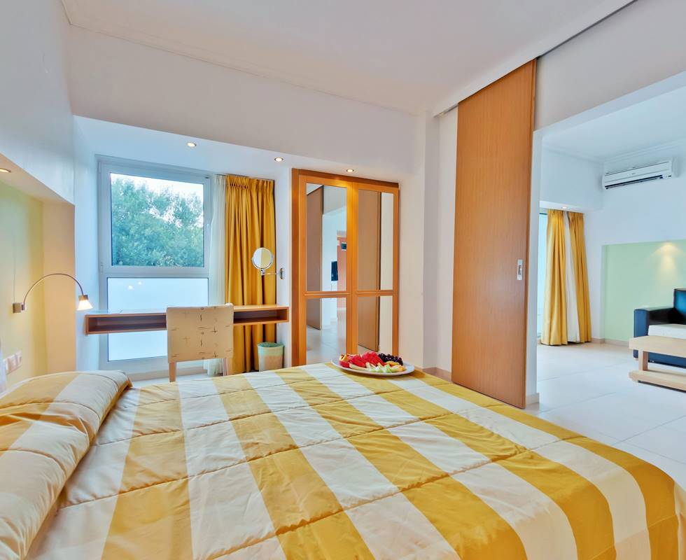 JUNIOR SUITE FOR 2-3 PERSONS